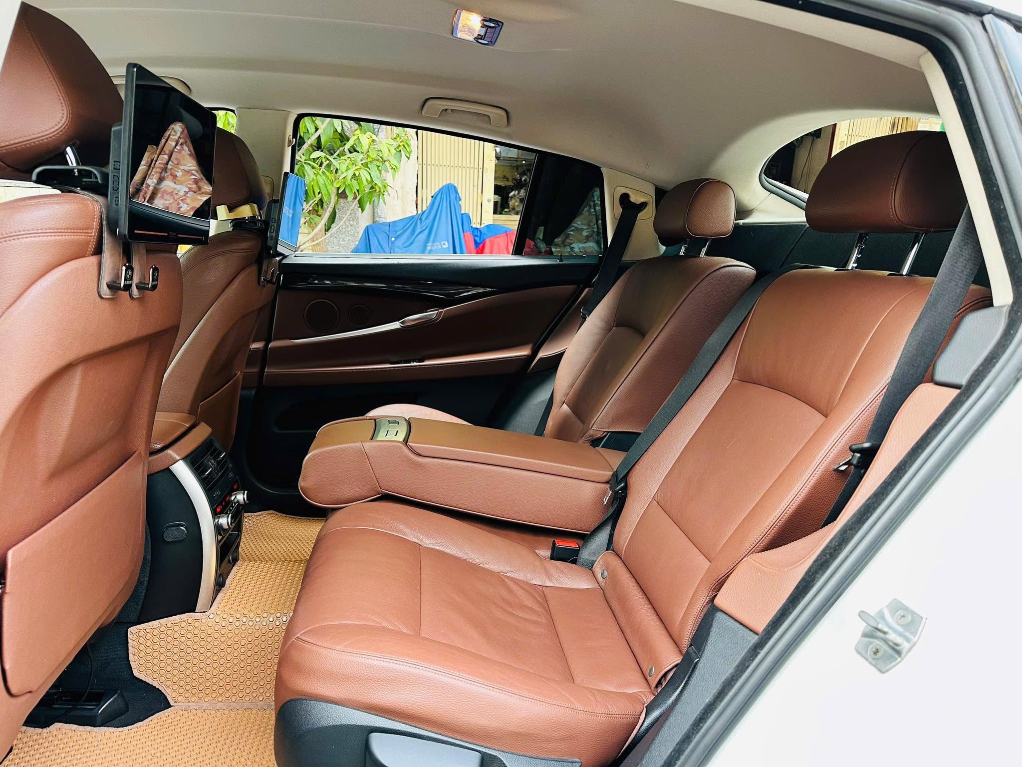 BMW 528GT Model 2018 - đẳng cấp xe sang, giá cực tốt - Ảnh 3