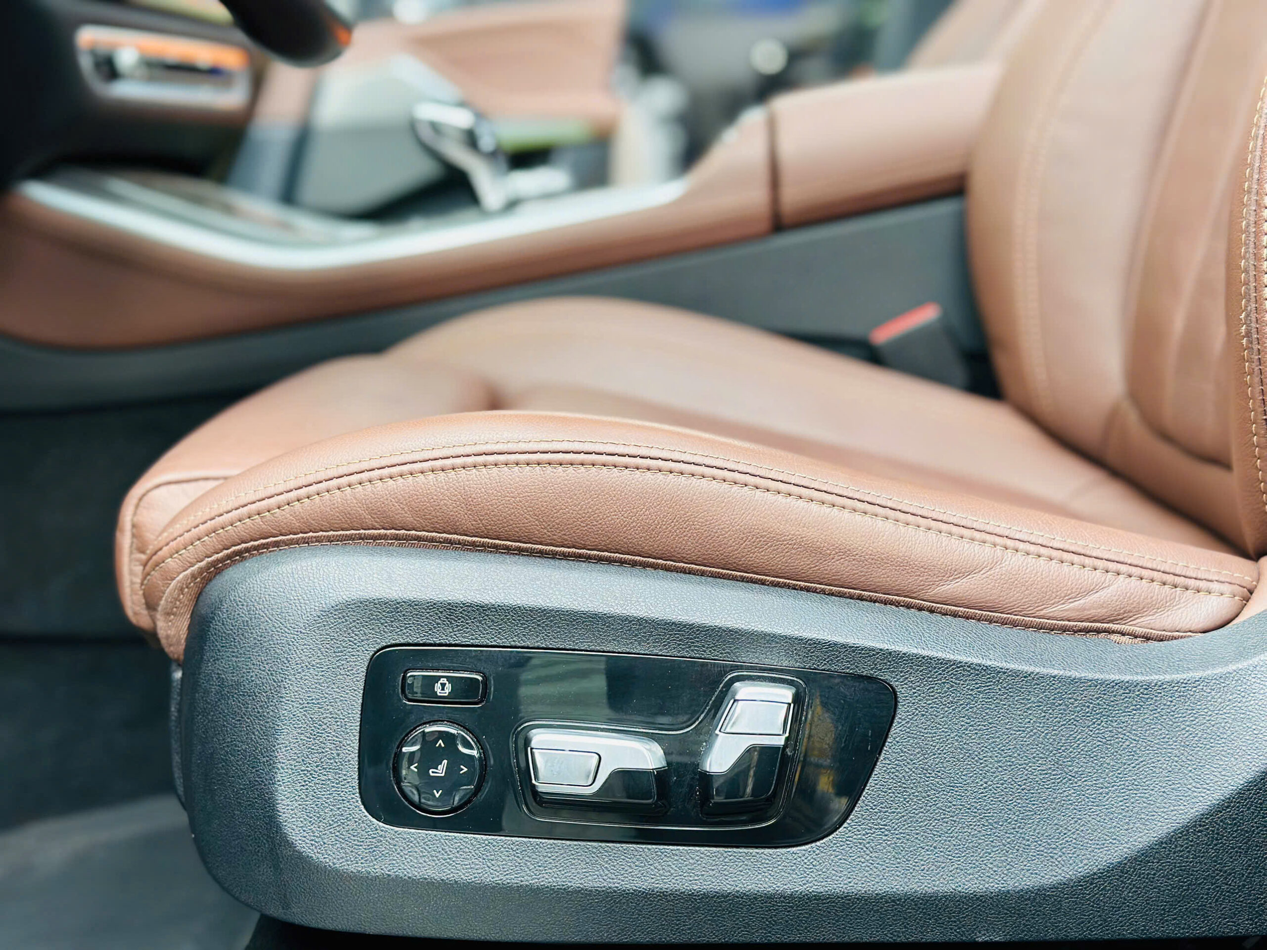 BMW X5 xDrive40i M-SPORT (G05) Model 2021 - Ảnh 19