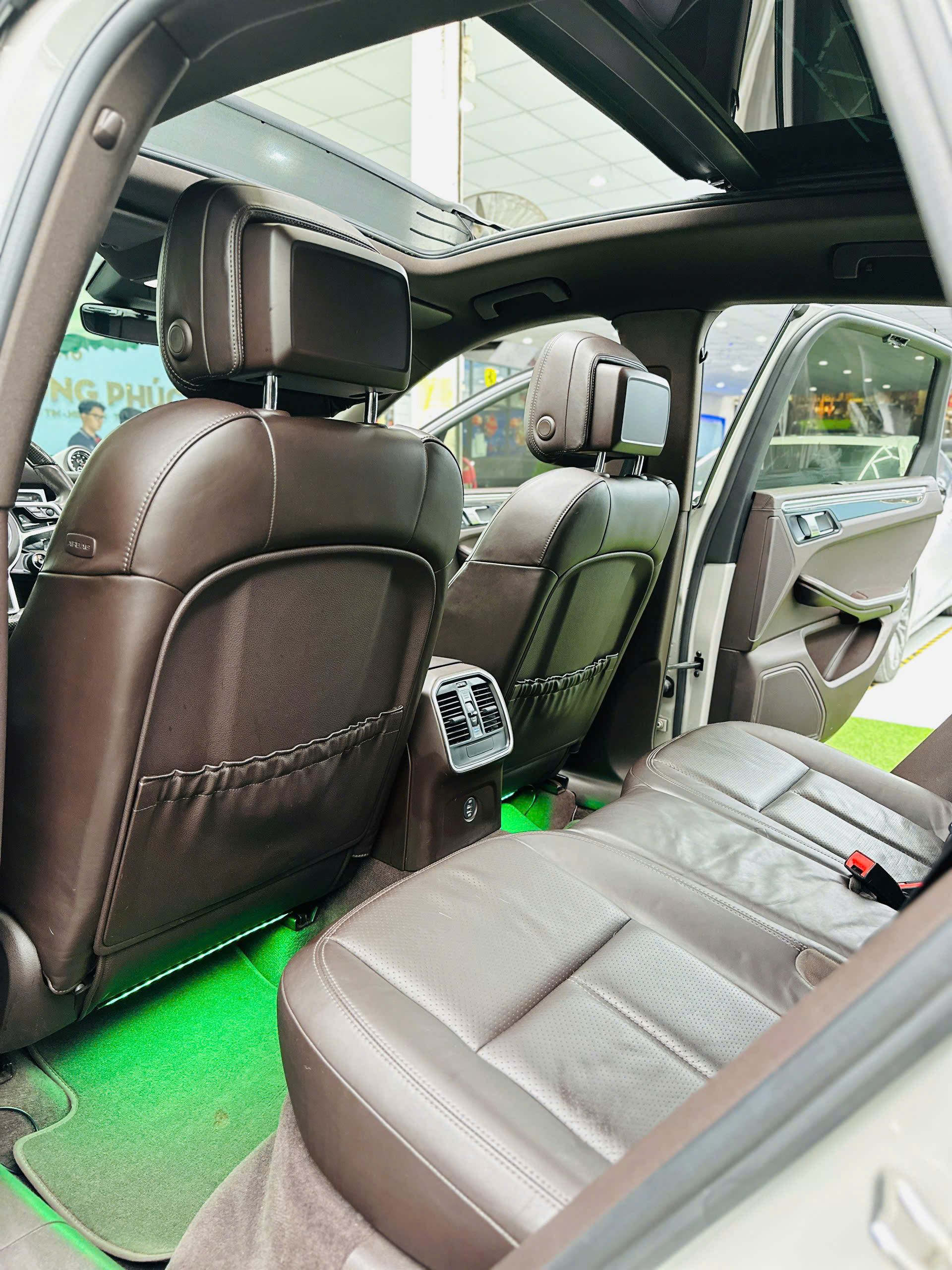 Porsche Macan 2019 cực chất - giá chỉ 1 tỷ 868 triệu - Ảnh 5